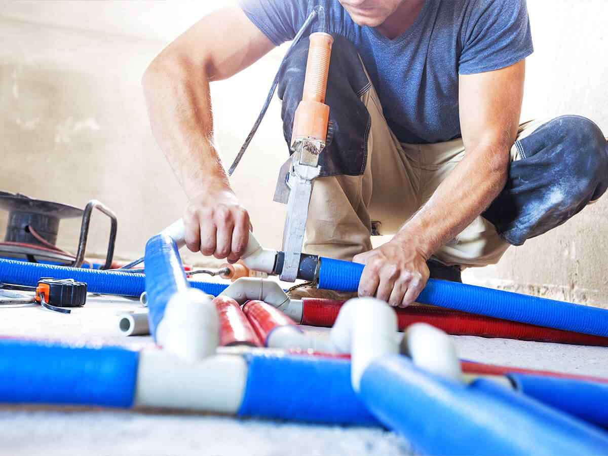 https://oaktreeplumbing.co.za/wp-content/uploads/2018/10/inner_service_01.jpg