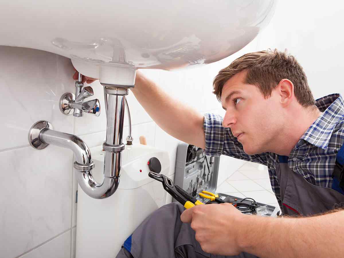 https://oaktreeplumbing.co.za/wp-content/uploads/2018/10/inner_service_03.jpg