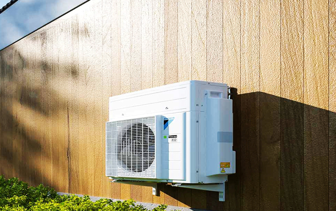 Heat Pumps 1 https://oaktreeplumbing.co.za/wp-content/uploads/2025/05/Heat-Pumps-1.jpg